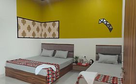 Hari Sharnam Residency